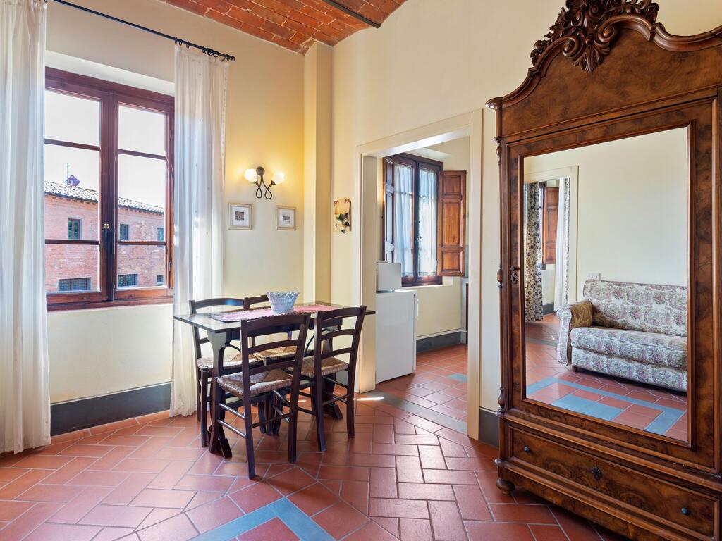 Apartments in Tuscany for family with children