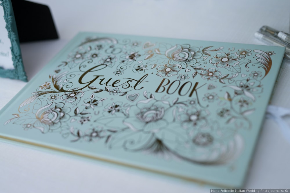 real-weddings-at-borgo-bucciano-guest-book
