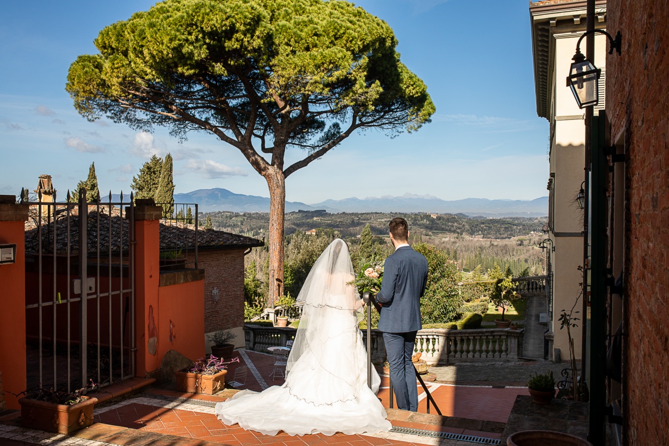 villa-for-weddings-with-view-in-tuscany